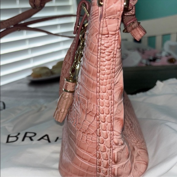 Brahmin Mini Asher Coral Poppy
Melbourne Leather Tote Bag Purse 🩷 - Picture 16 of 17